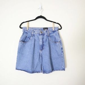 Vintage 80s High Rise 29" Waist Mom Jean Shorts Pleated Retro Light Wash